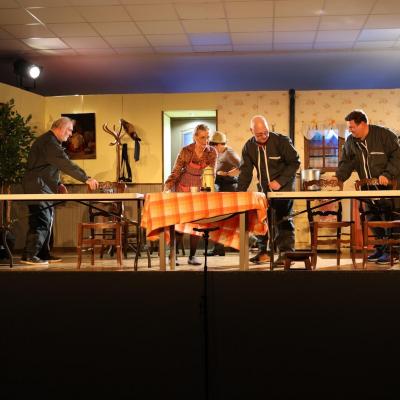 Ferme sous 'hôtes' tension à Salouël - Le dîner des fermiers